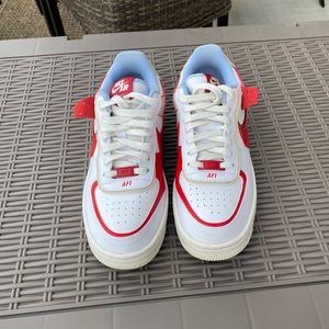 Air Force 1’s shadow ‘cracked leather